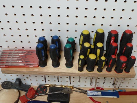 pegboard_screwdriver_holder_top