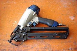 Campbell Hausfeld 2-1/2" Finish Nailer Review