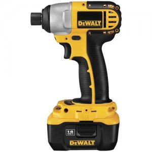 DeWalt DC827KL Impact Driver Kit